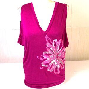 Summer tank top hop rpink floral NWT Medium sleeveless blouse v-neck